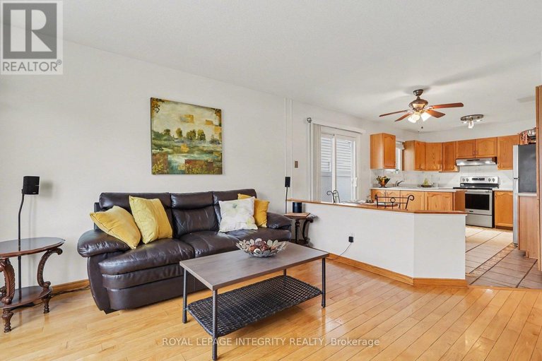 29683606/2103-gardenway-drive/fallingbrookgardenway-south/ottawa/ontario/K4A3K2_4