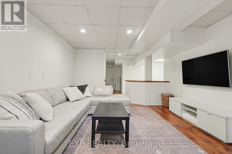 29454231/15-hendrie-court/katimavik/ottawa/ontario/K2L4A4_22