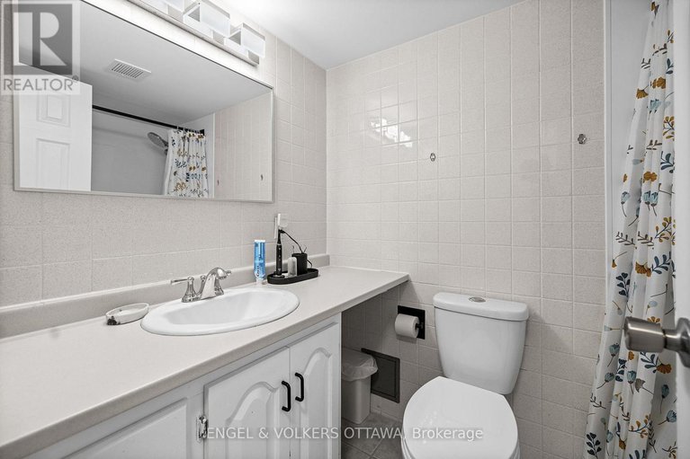 28775119/1404-665-bathgate-drive/carson-meadows/ottawa/ontario/K1K3Y4_20