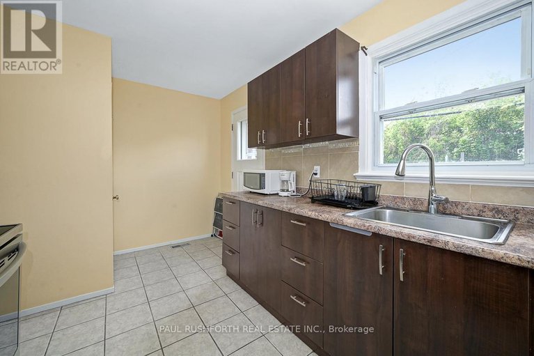 28834455/838-borthwick-avenue/castle-heightsrideau-high/ottawa/ontario/K1K2M8_9