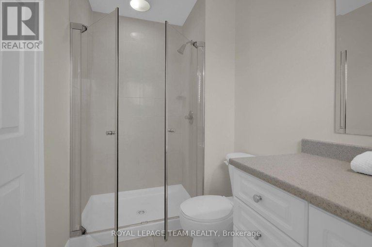 28352724/128a-centrepointe-drive/centrepointe/ottawa/ontario/K2G6B1_31