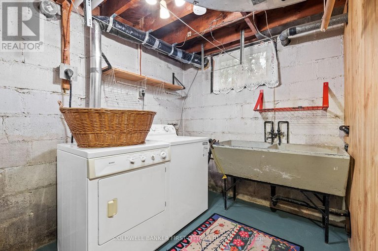 28932809/895-dundee-avenue/queensway-terrace-north/ottawa/ontario/K2B5T2_37