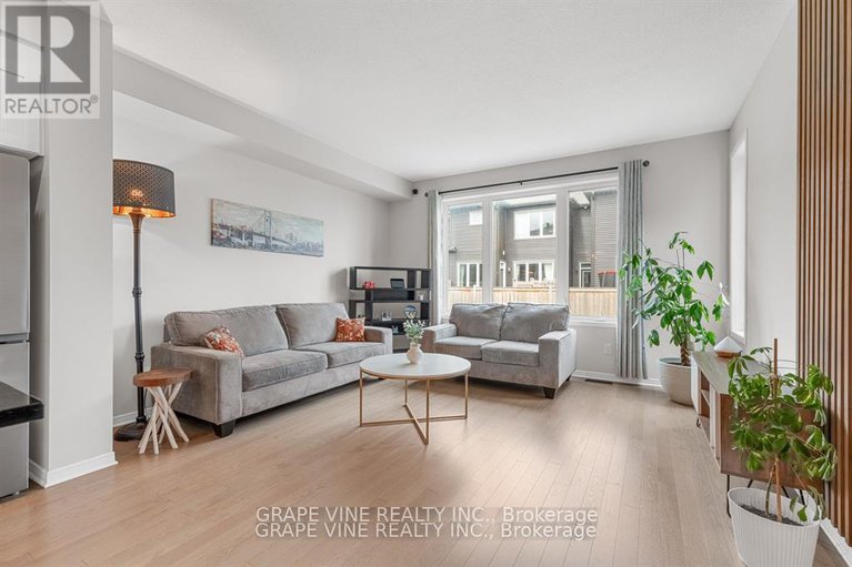 28496874/678-taliesin-crescent/remainder-of-stittsville-area/ottawa/ontario/K2S2W5_15