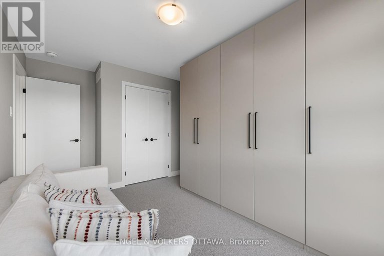 29104640/517-cobra-crescent/emerald-meadowstrailwest/ottawa/ontario/K2V0T6_26