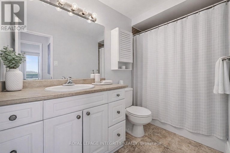 29563749/906-1081-ambleside-drive/woodroffe/ottawa/ontario/K2B8C8_17