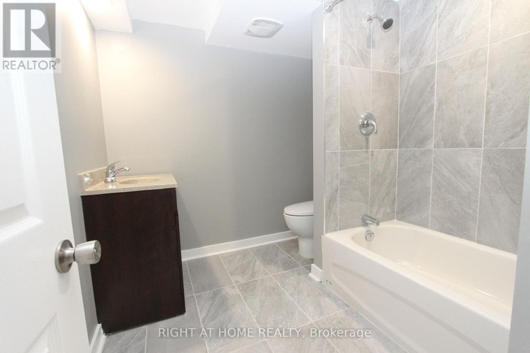 28622547/2216-prospect-avenue/alta-vista/ottawa/ontario/K1H7G3_18