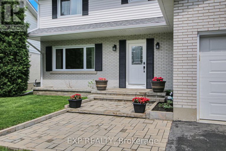 28340674/2001-neepawa-avenue/carlingwood/ottawa/ontario/K2A3L4_6