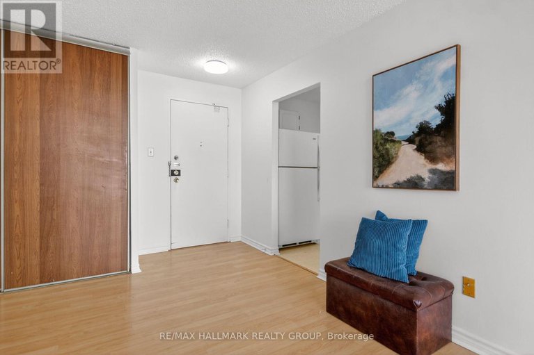 29157375/1001-665-bathgate-drive/carson-meadows/ottawa/ontario/K1K3Y4_8