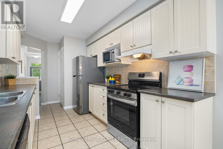 28616920/207-portrush-avenue/longfields/ottawa/ontario/K2J5J6_21