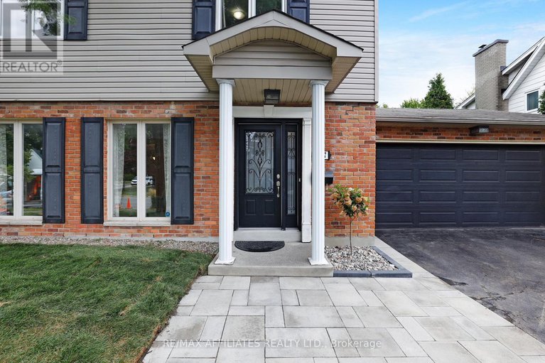 28820218/2347-briar-hill-drive/urbandale-acres/ottawa/ontario/K1H7A7_4