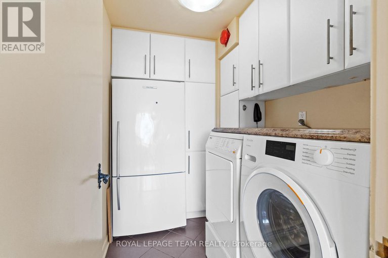 27955886/1201-40-boteler-street/lower-townbyward-market/ottawa/ontario/K1N9C8_16