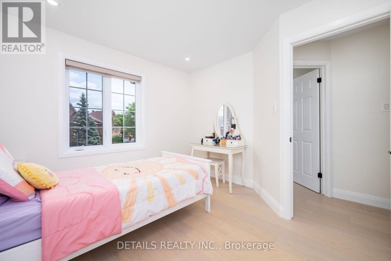 28516304/732-carmella-crescent/avalon-east/ottawa/ontario/K4A4V8_24