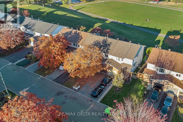 29041515/1423-caravel-crescent/bilberry-creekqueenswood-heights/ottawa/ontario/K1E3P5_35