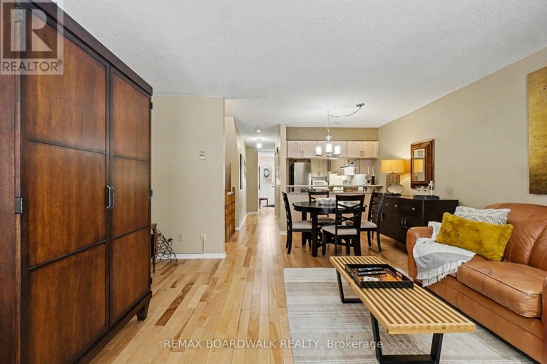 29578406/5-briston-private/hunt-club-park/ottawa/ontario/K1G5P6_16