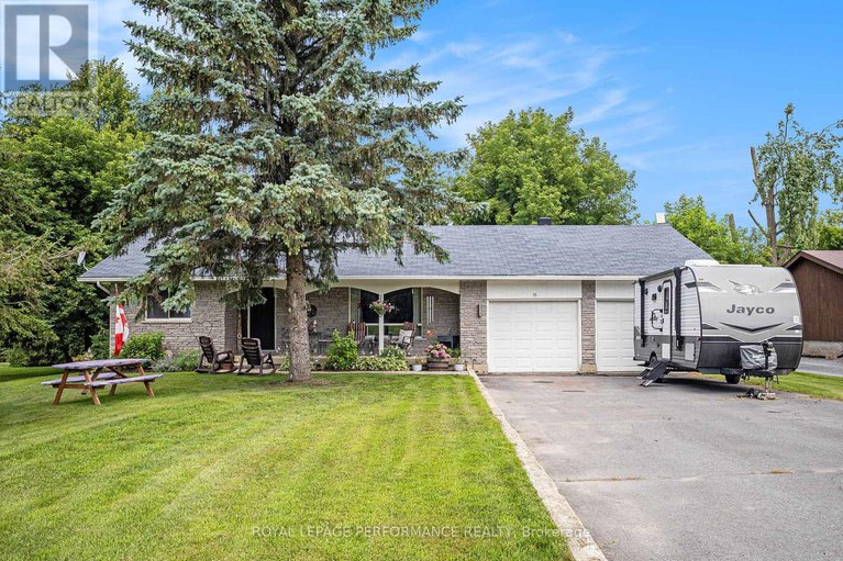 28638253/15-fair-street/maxville/north-glengarry/ontario/K0C1T0_2