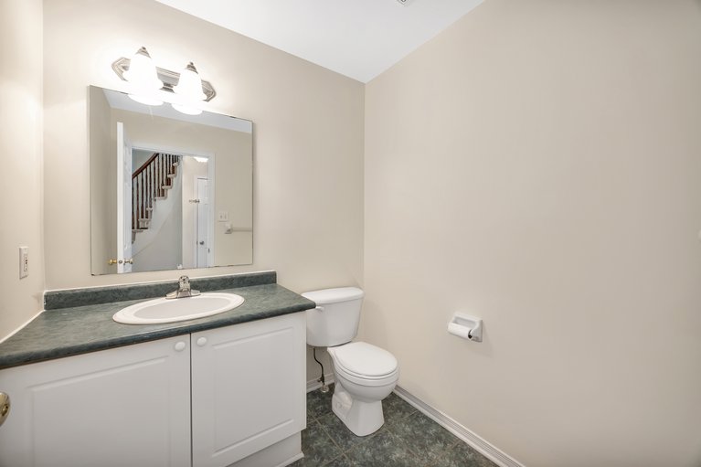 X12151421/573-neighbourhood-way/riverview-park/ottawa/ontario/K1G6N5_10
