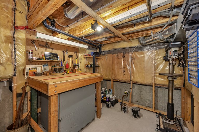 X13006092/217-hunterbrook-street/kanata-morgans-grantsouth-march/ottawa/ontario/K2K0E6_38