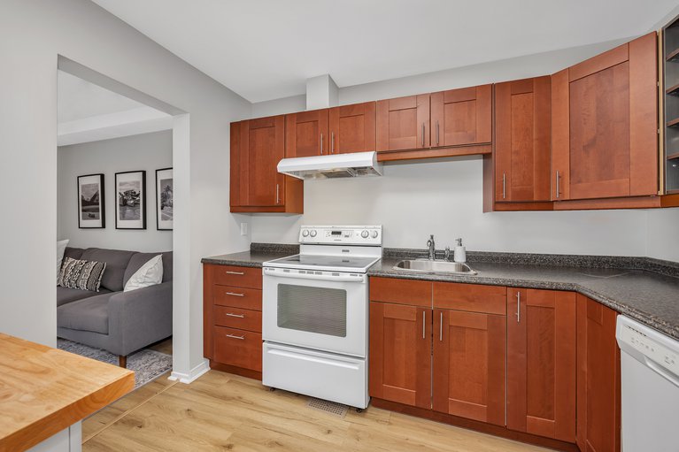 X12114984/82-baneberry-crescent/kanata-glencairnhazeldean/ottawa/ontario/K2L2Y4_10