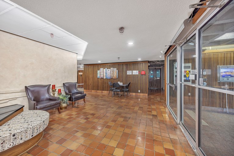 X12476763/106-415-greenview-avenue/britannia/ottawa/ontario/K2B8G5_8
