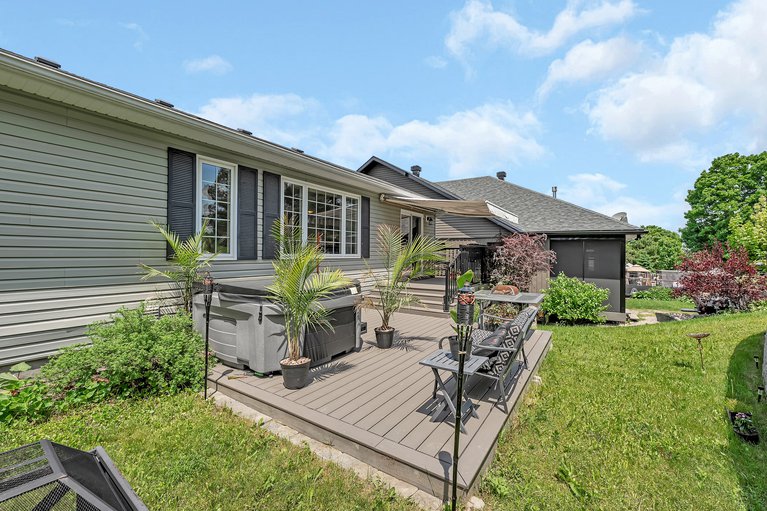 X12216574/166-haramis-drive/renfrew/renfrew/ontario/K7V4M8_6