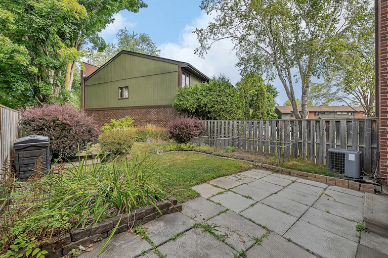 X12381127/8-chisholm-court/kanata-beaverbrook/ottawa/ontario/K2K1E2_47