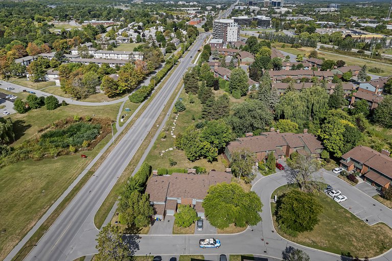 X12381127/8-chisholm-court/kanata-beaverbrook/ottawa/ontario/K2K1E2_55