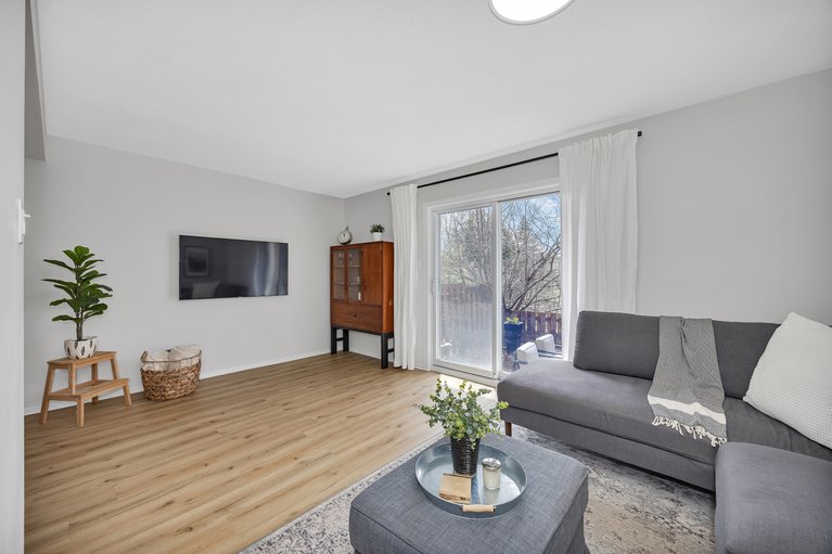 X12114984/82-baneberry-crescent/kanata-glencairnhazeldean/ottawa/ontario/K2L2Y4_21