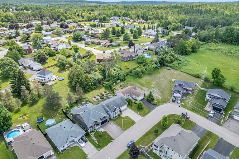 X12216574/166-haramis-drive/renfrew/renfrew/ontario/K7V4M8_55