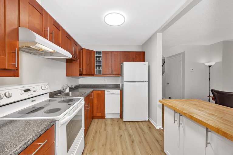X12114984/82-baneberry-crescent/kanata-glencairnhazeldean/ottawa/ontario/K2L2Y4_11