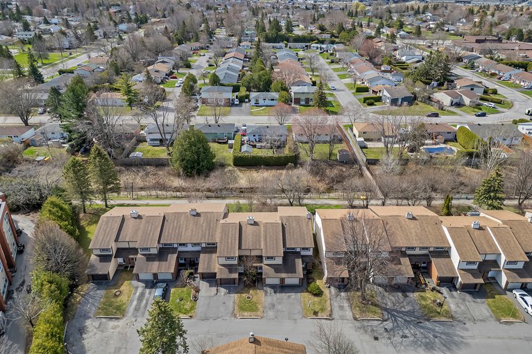 X12114984/82-baneberry-crescent/kanata-glencairnhazeldean/ottawa/ontario/K2L2Y4_49