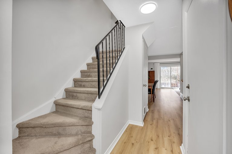 X12114984/82-baneberry-crescent/kanata-glencairnhazeldean/ottawa/ontario/K2L2Y4_7