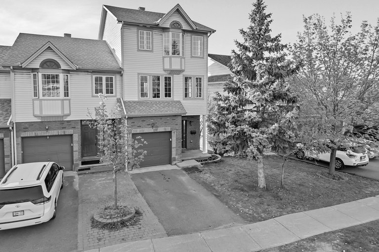 573 Neighbourhood Way