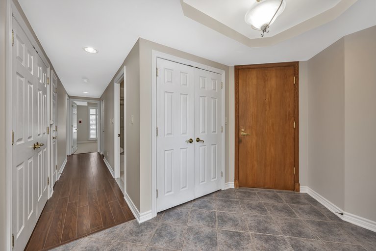 X12001672/1b-111-robson-court/kanata-kanata-lakesheritage-hills/ottawa/ontario/K2K2W1_6