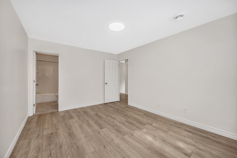 X12381127/8-chisholm-court/kanata-beaverbrook/ottawa/ontario/K2K1E2_26