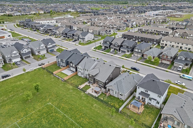 X12171439/88-defence-street/kanata-emerald-meadowstrailwest/ottawa/ontario/K2V0N3_73