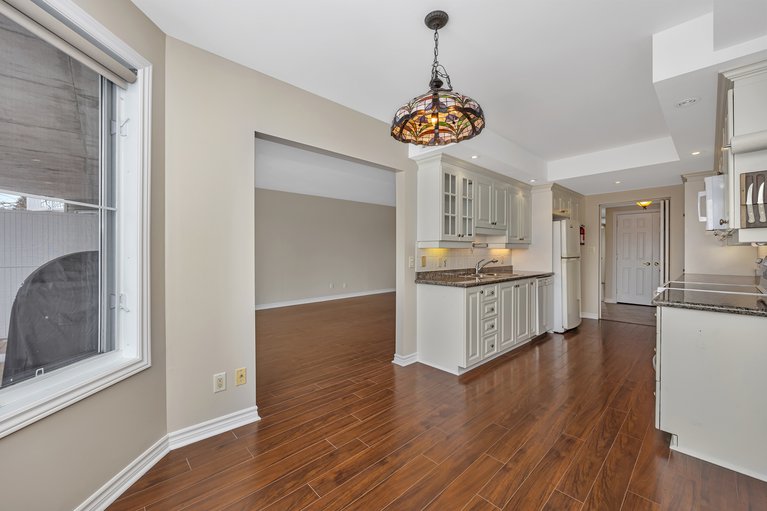 X12001672/1b-111-robson-court/kanata-kanata-lakesheritage-hills/ottawa/ontario/K2K2W1_16