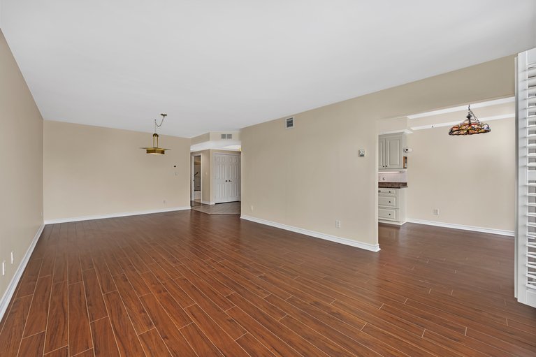 X12001672/1b-111-robson-court/kanata-kanata-lakesheritage-hills/ottawa/ontario/K2K2W1_9
