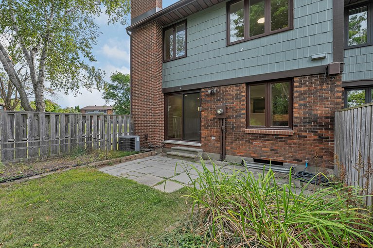X12381127/8-chisholm-court/kanata-beaverbrook/ottawa/ontario/K2K1E2_46
