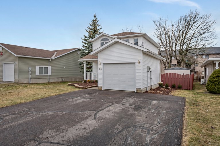 X13005742/54-haramis-drive/renfrew/renfrew/ontario/K7V4M8_3