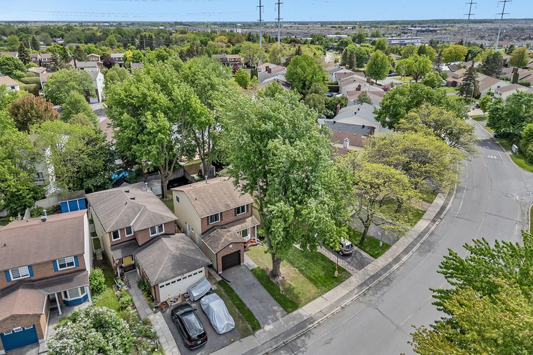 X12181933/217-equestrian-drive/kanata-bridlewood/ottawa/ontario/K2M1A5_44