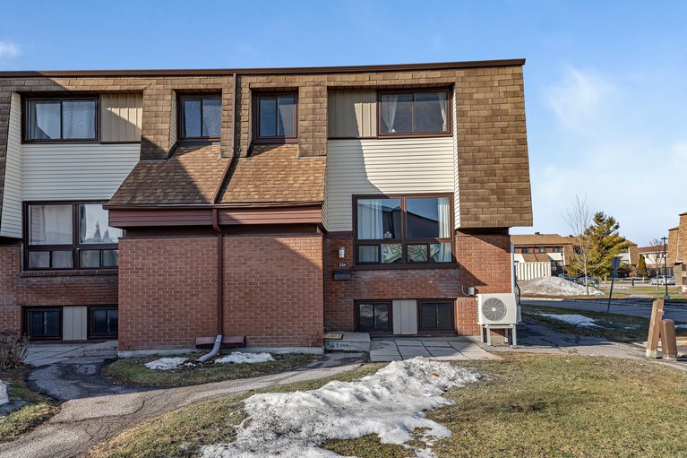 23A Woodvale Green None