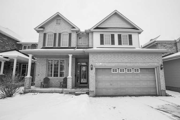 571 Dusty Miller Crescent