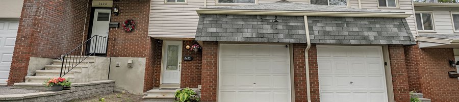 2425 Southvale Crescent