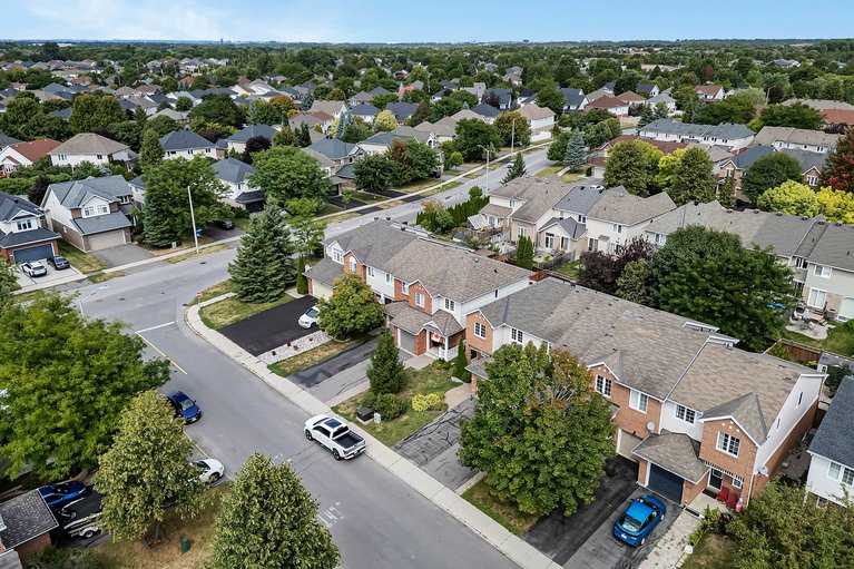 X12381519/682-wild-shore-crescent/riverside-southgloucester-glen/ottawa/ontario/K1V1Y1_48