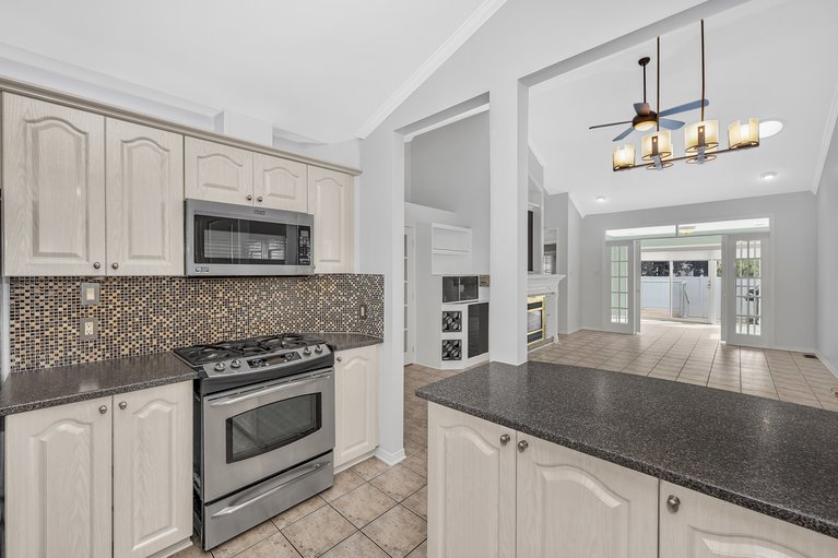 X12427131/43-settlers-ridge-way/barrhaven-longfields/ottawa/ontario/K2J4V2_14