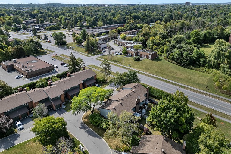 X12381127/8-chisholm-court/kanata-beaverbrook/ottawa/ontario/K2K1E2_58