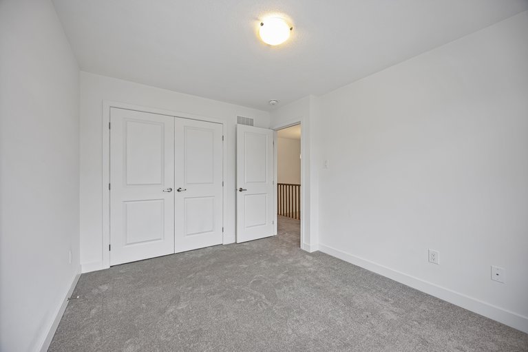 X12552190/4007-jockvale-road/barrhaven-heritage-park/ottawa/ontario/K2J6Y8_32