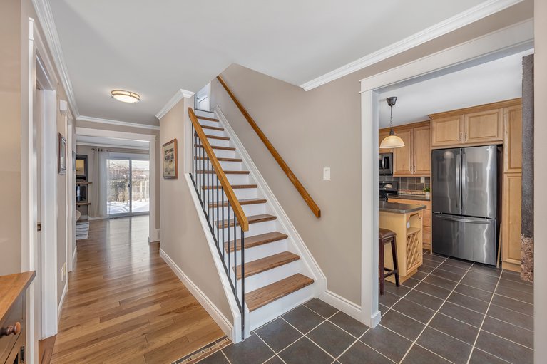 X12802098/277-park-grove-drive/queenswood-heights-south/ottawa/ontario/K1E2S9_20