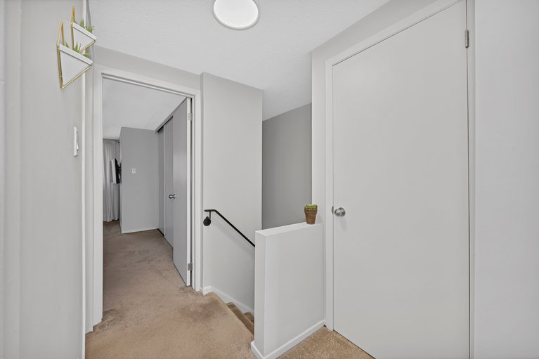 X12114984/82-baneberry-crescent/kanata-glencairnhazeldean/ottawa/ontario/K2L2Y4_33
