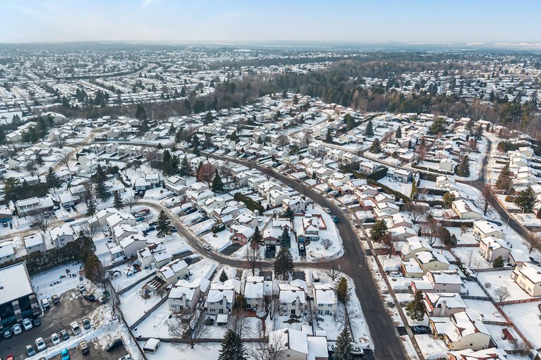 X12802098/277-park-grove-drive/queenswood-heights-south/ottawa/ontario/K1E2S9_60